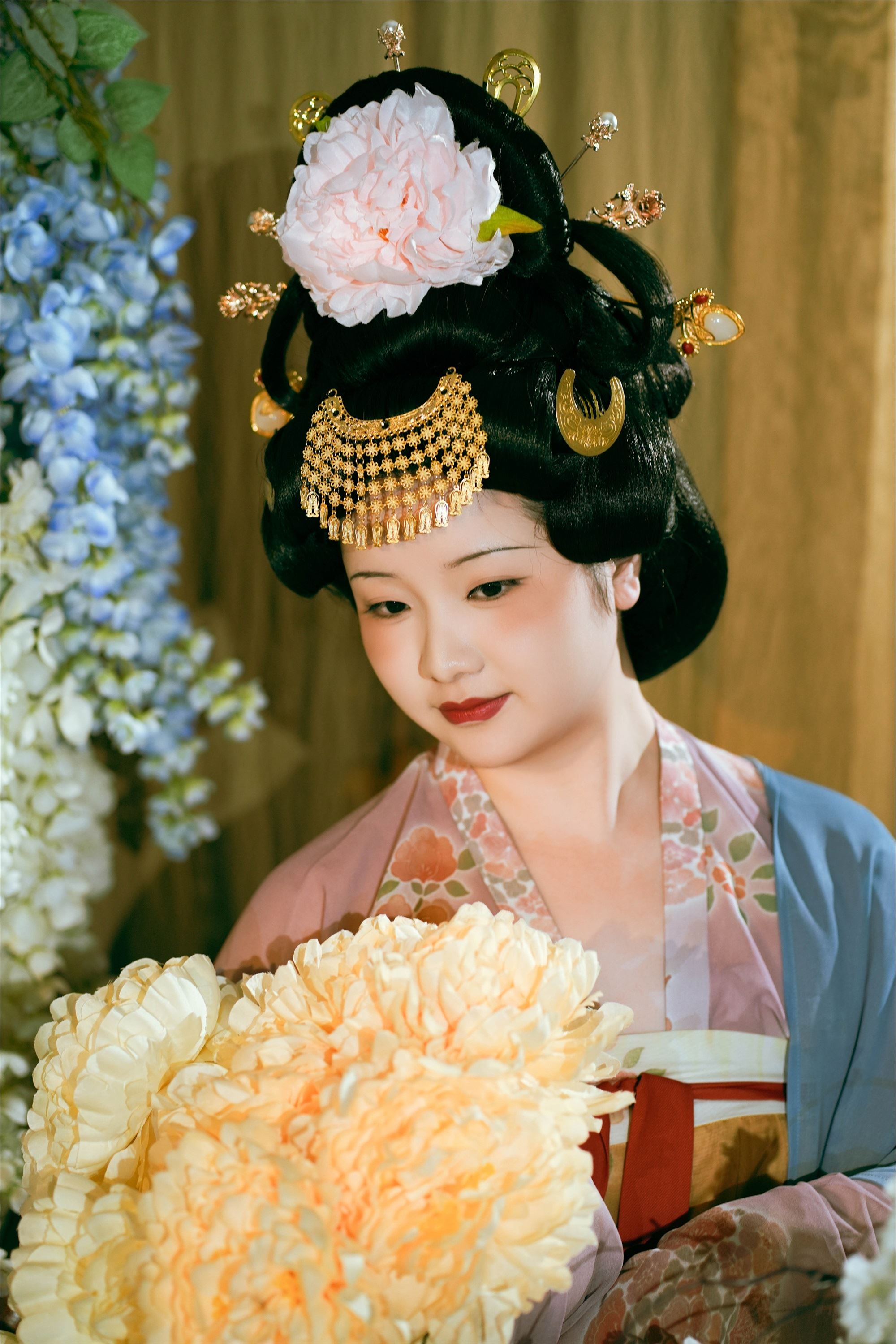 YITUYU艺图语 2025.02.06 大唐 水荇牵风